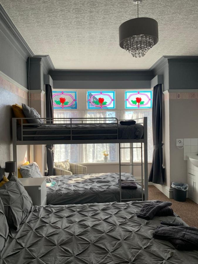 The Woodleigh Family Hotel Guest house Blackpool